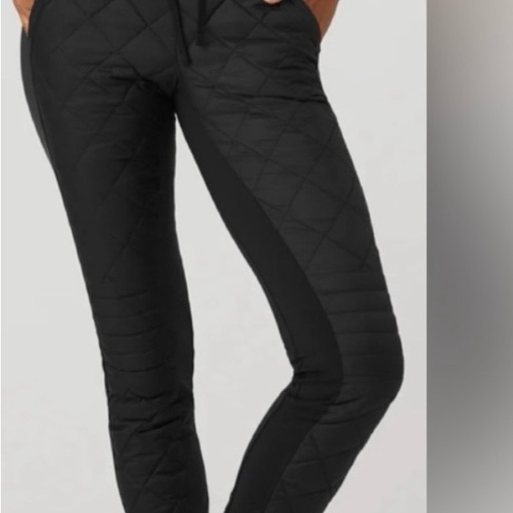 ALO Yoga Black Quilted Joggers with Side Panels